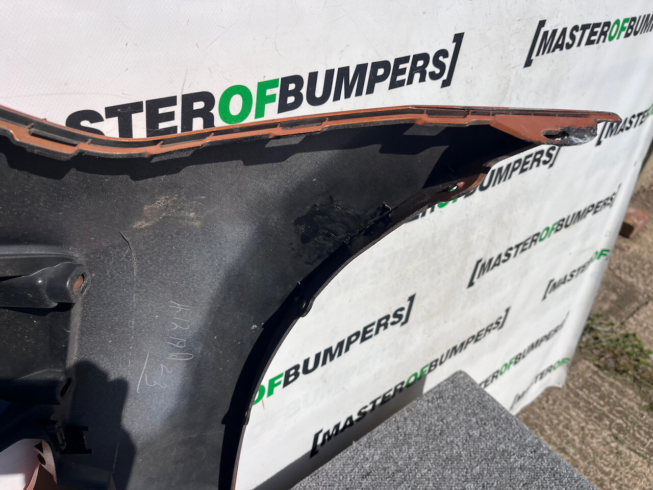 Ford Ranger Wildtrack Mk5 Lift 2016-2019 Front Bumper 4 Pdc Genuine [f668]