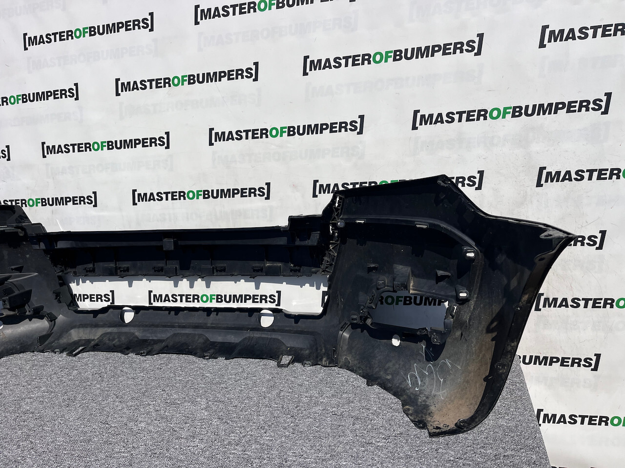 Ford Ranger Wildtrack Mk5 Lift 2016-2019 Front Bumper 4 Pdc Genuine [f675]