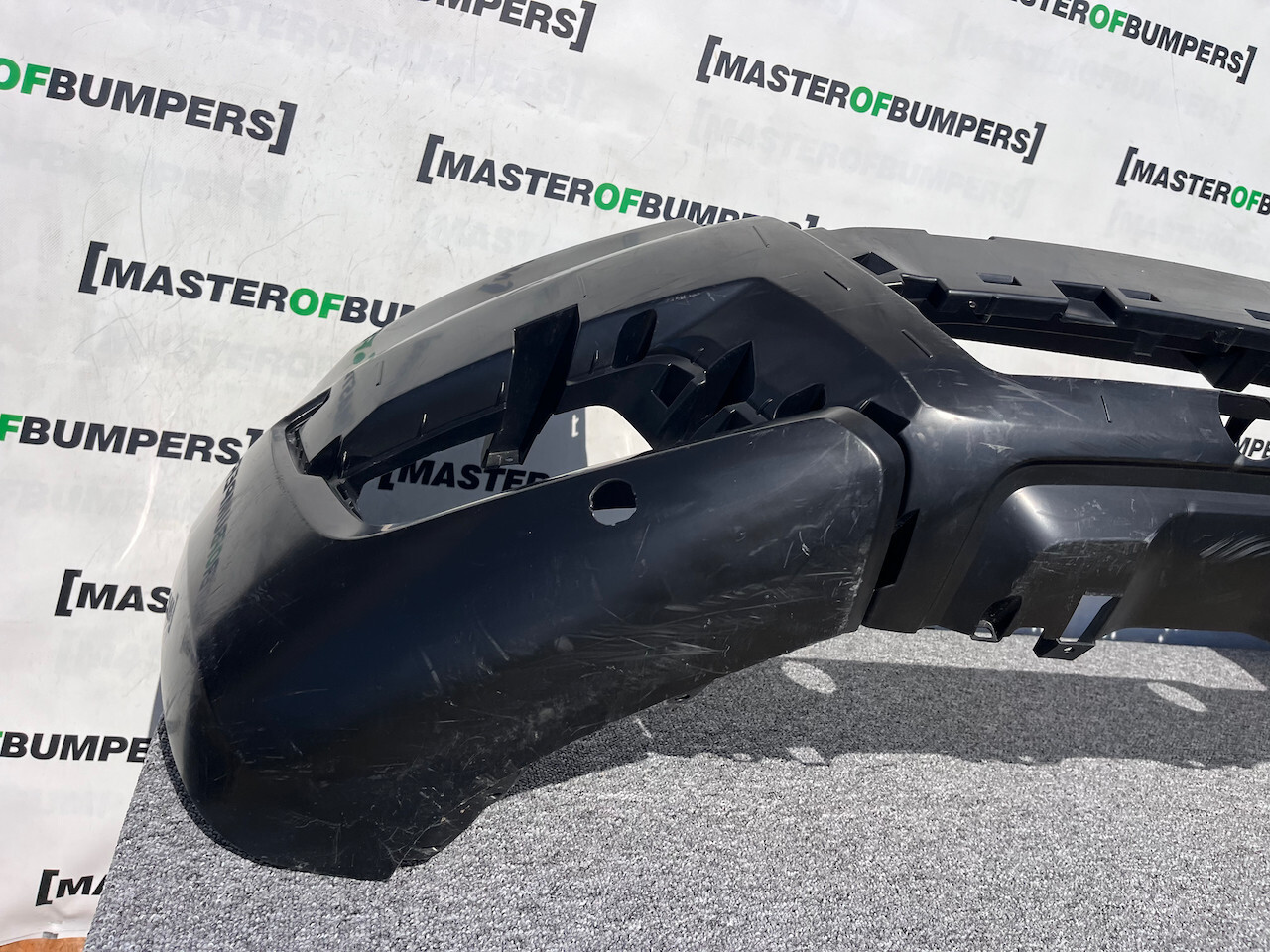 Ford Ranger Wildtrack Mk5 Lift 2016-2019 Front Bumper 4 Pdc Genuine [f669]