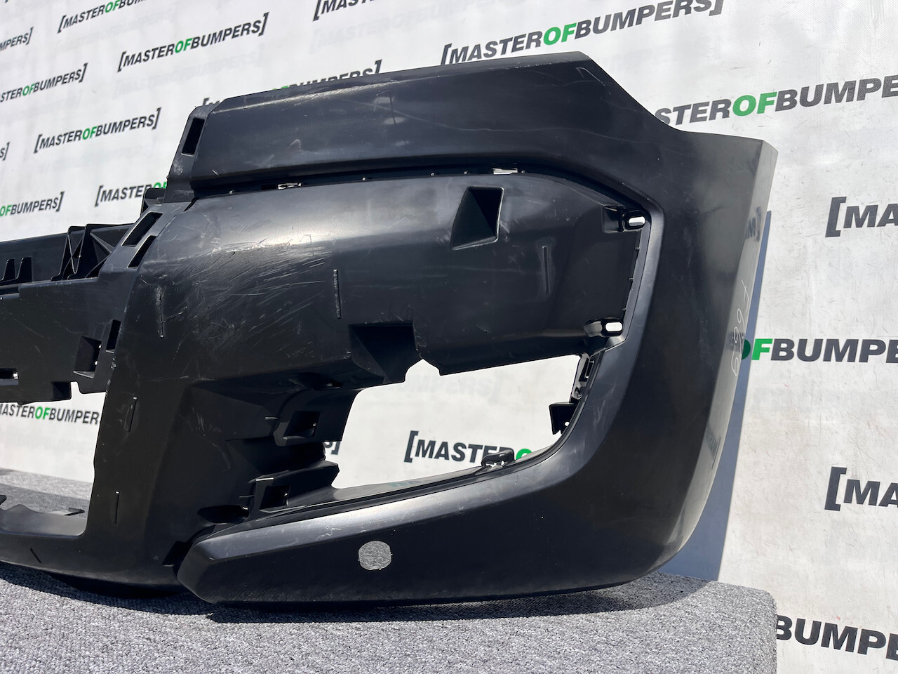 Ford Ranger Wildtrack Mk5 Lift 2016-2019 Front Bumper 4 Pdc Genuine [f669]