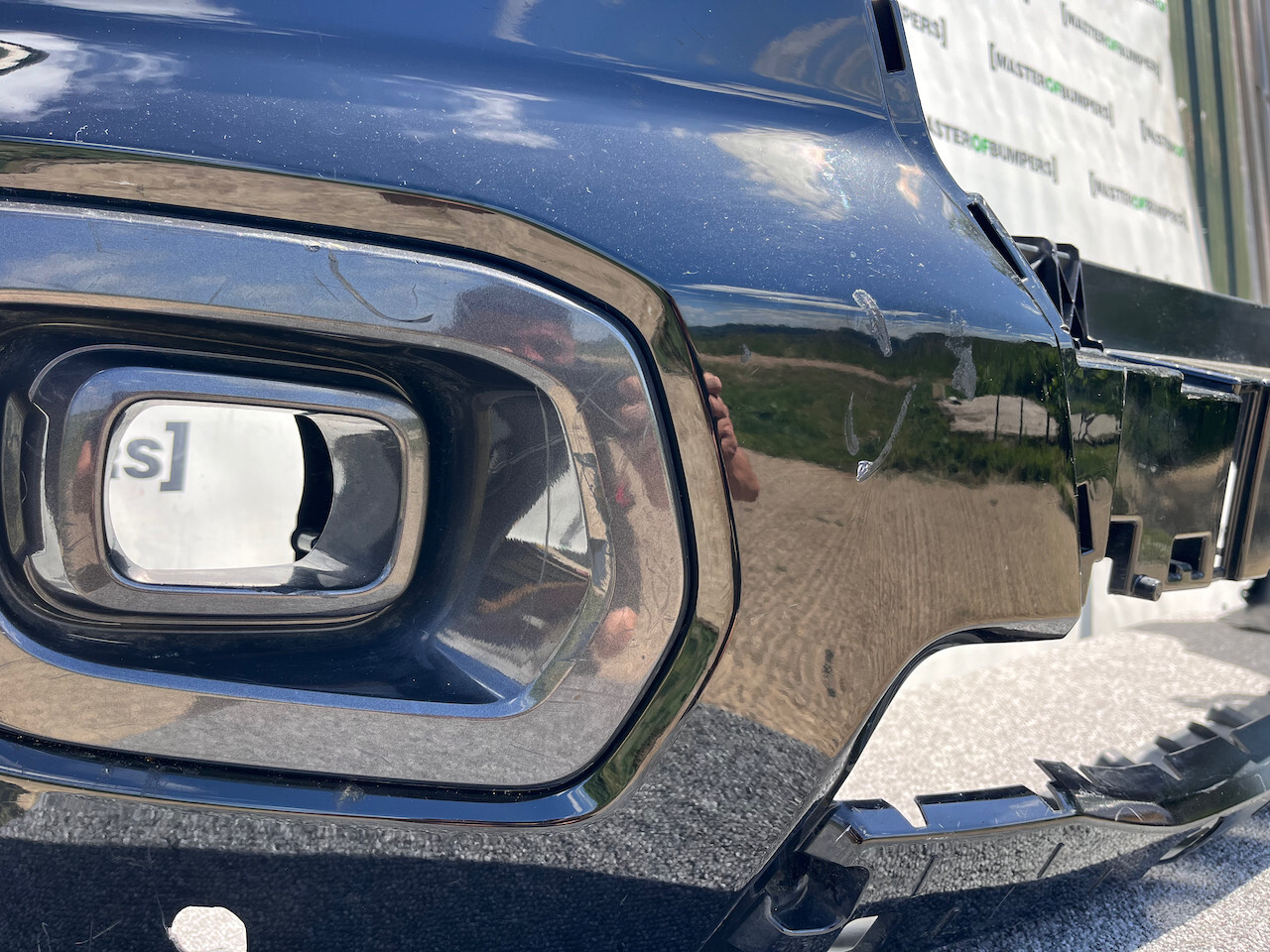 Ford Ranger Wildtrack Mk5 2nd Lift 2019-2023 Front Bumper 4 Pdc Genuine [f672]