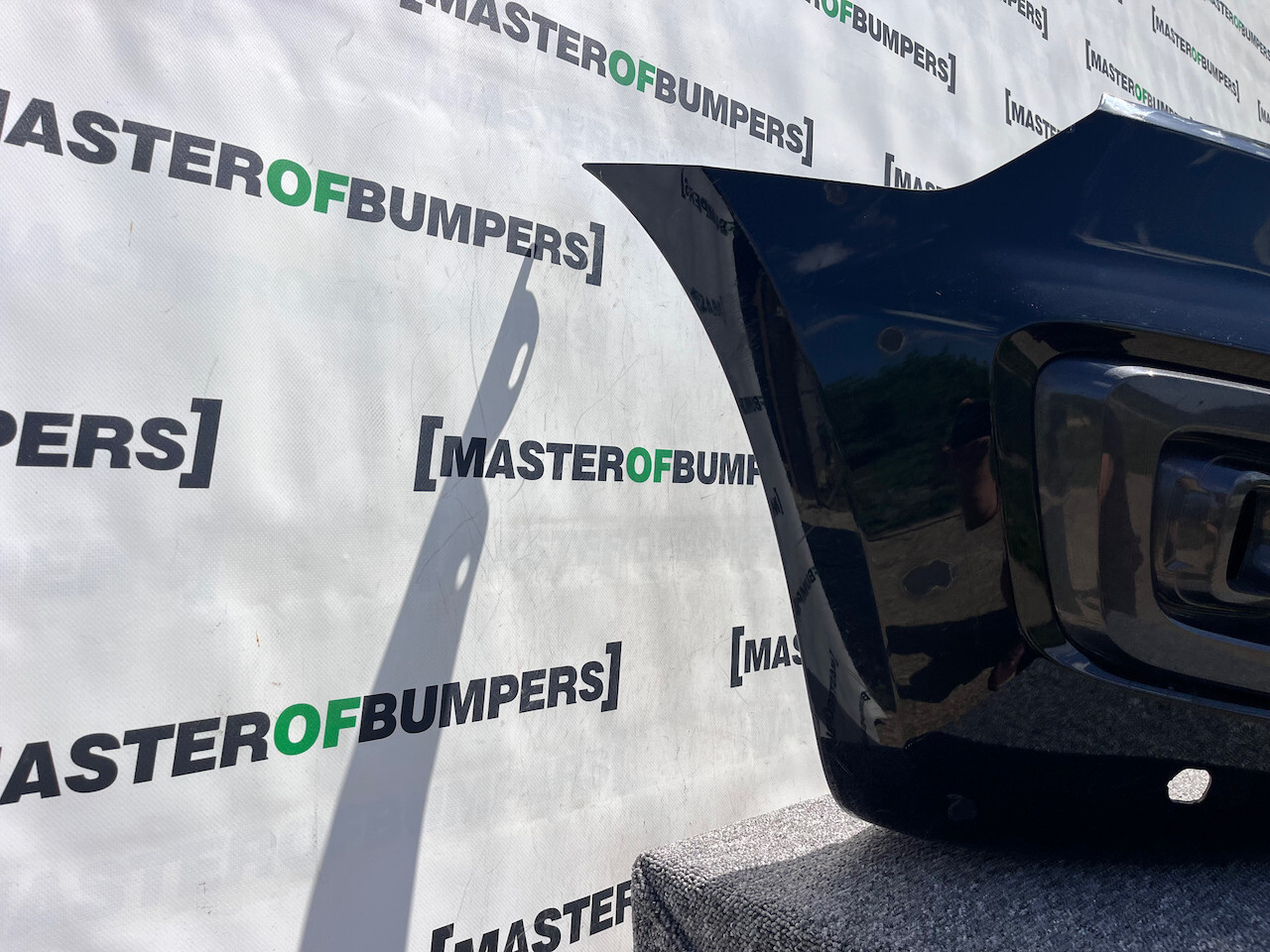 Ford Ranger Wildtrack Mk5 2nd Lift 2019-2023 Front Bumper 4 Pdc Genuine [f672]