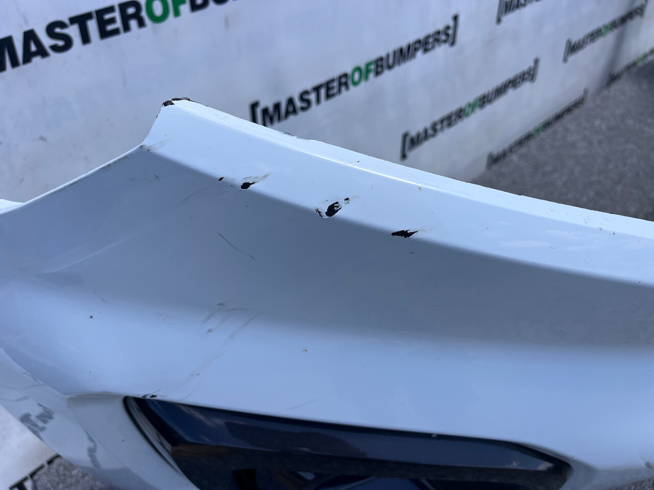 Ford Ranger Wildtrack Mk5 2nd Lift 2019-2023 Front Bumper 4 Pdc Genuine [f674]