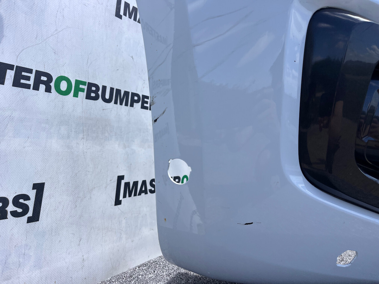 Ford Ranger Wildtrack Mk5 2nd Lift 2019-2023 Front Bumper 4 Pdc Genuine [f674]