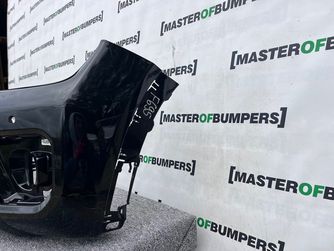 Ford Ranger Wildtrack Pickup 2022-2026 Front Bumper 4 Pdc Genuine [f695]