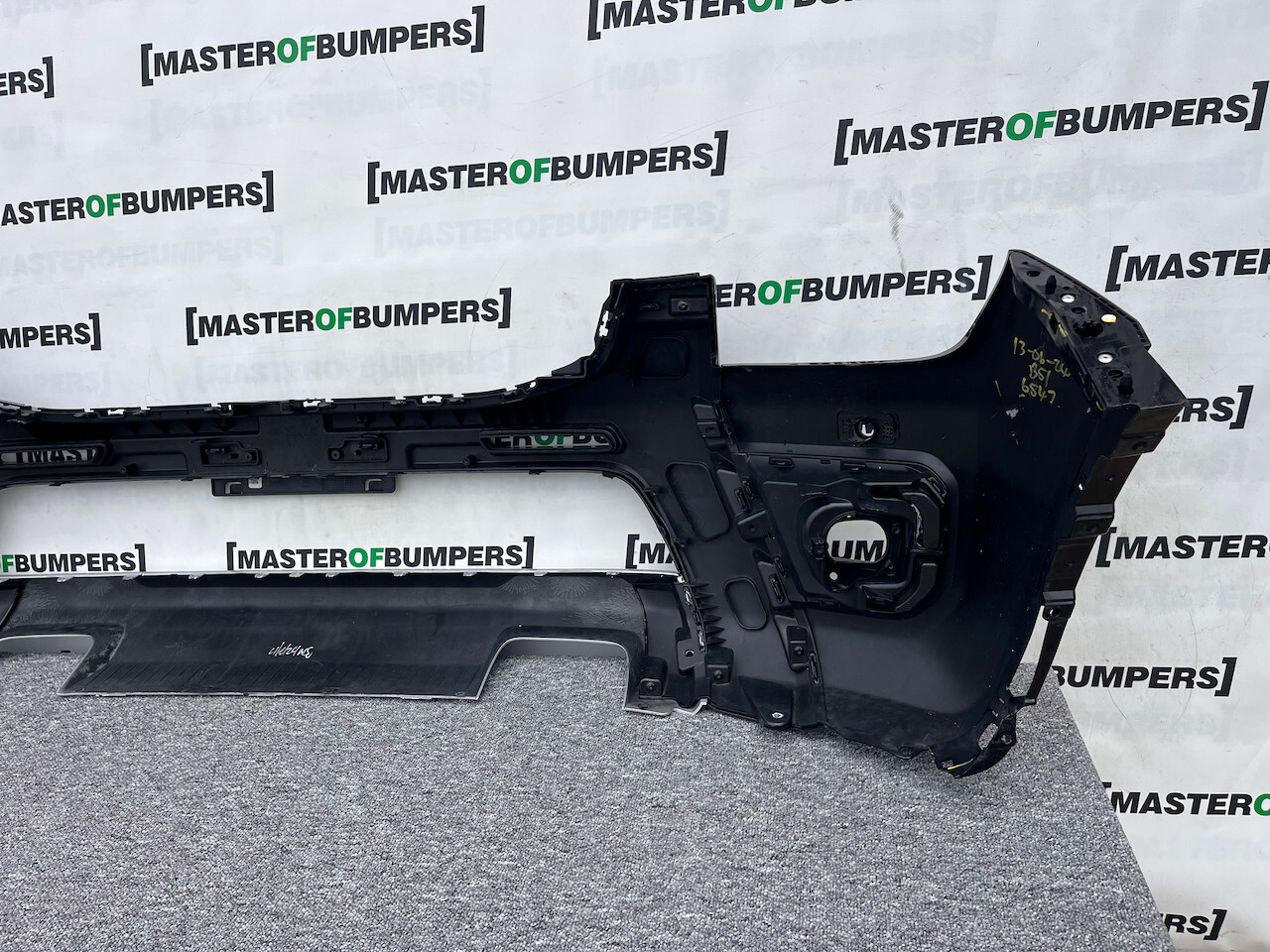 Ford Ranger Wildtrack Pickup 2022-2026 Front Bumper 4 Pdc Genuine [f695]