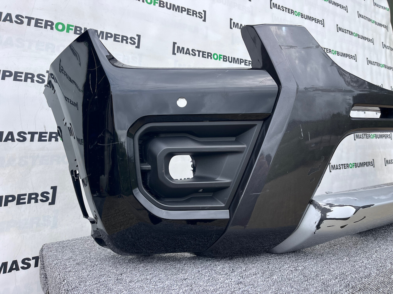 Ford Ranger Wildtrack Pickup 2022-2026 Front Bumper 4 Pdc Genuine [f695]