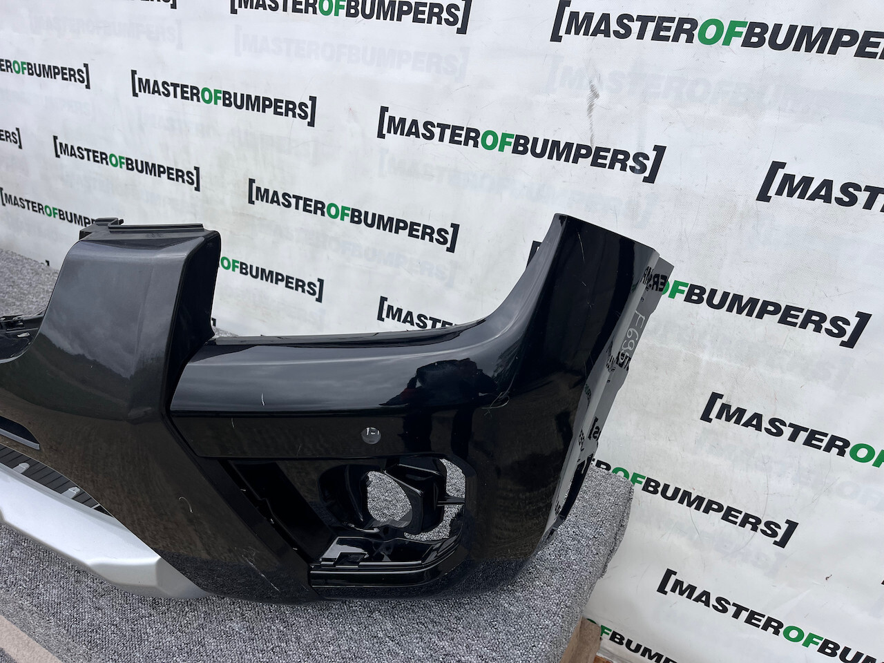 Ford Ranger Wildtrack Pickup 2022-2026 Front Bumper 4 Pdc Genuine [f695]