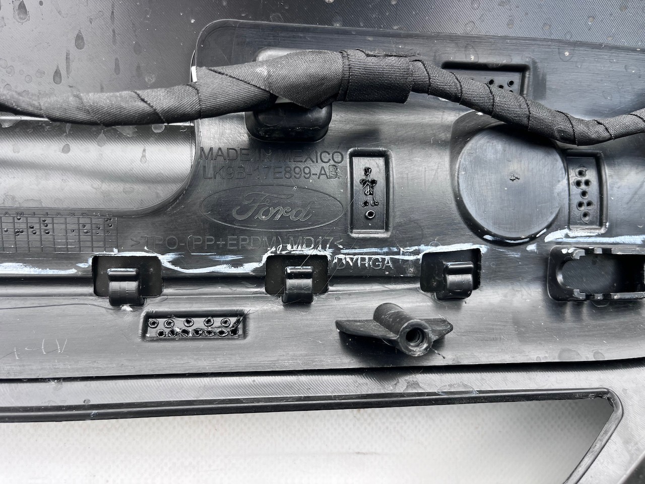 Mustang Mach-e Gt Premium Suv 2020-2025 Rear Bumper Pdc Genuine [f699]