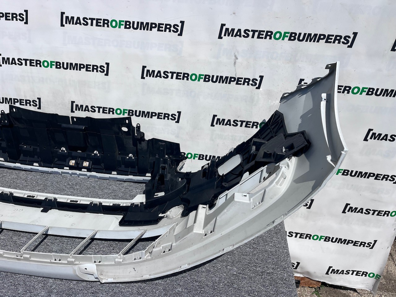 Ford C Max Grand C Max Titanium Mk2 2015-2019 Front Bumper No Pdc Genuine [f708]