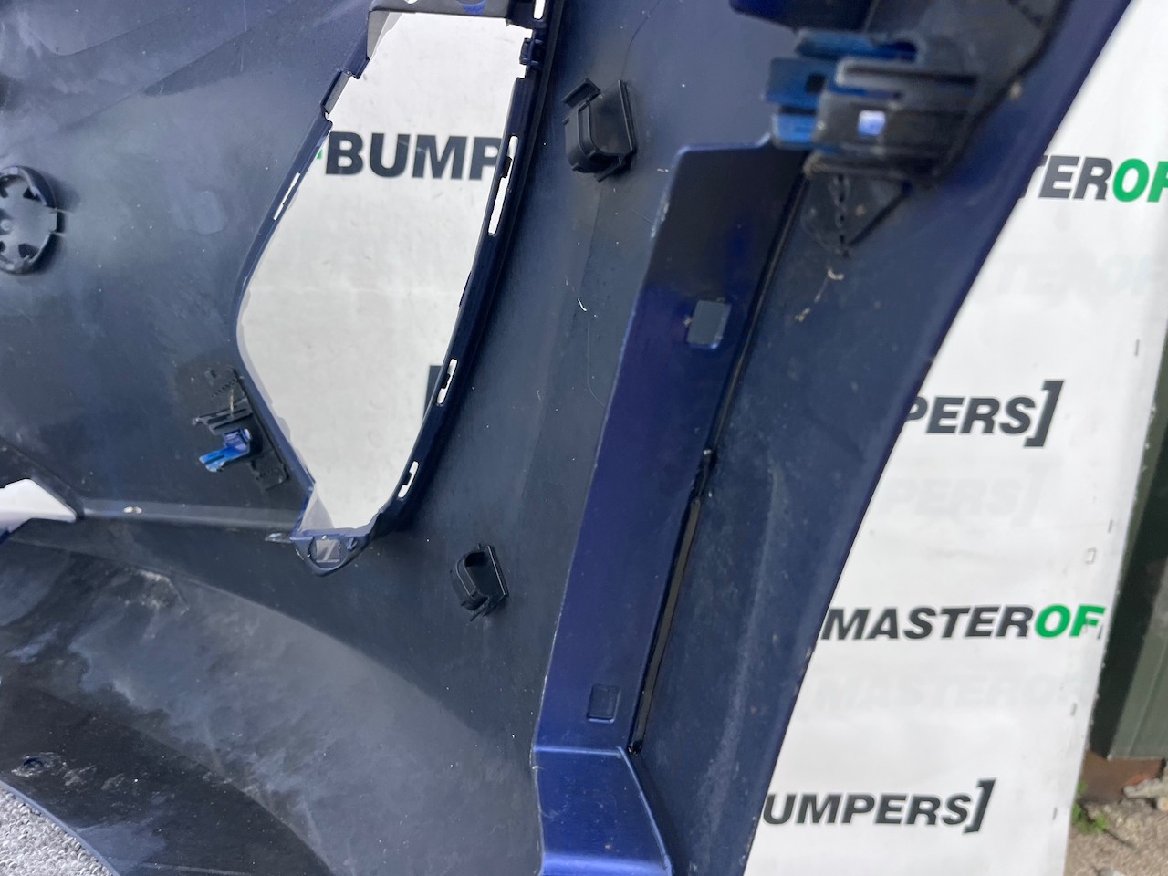 Ford Fiesta Se Mk10 Hatchback 2017-2022 Front Bumper Blue 6 Pdc Genuine [f750]