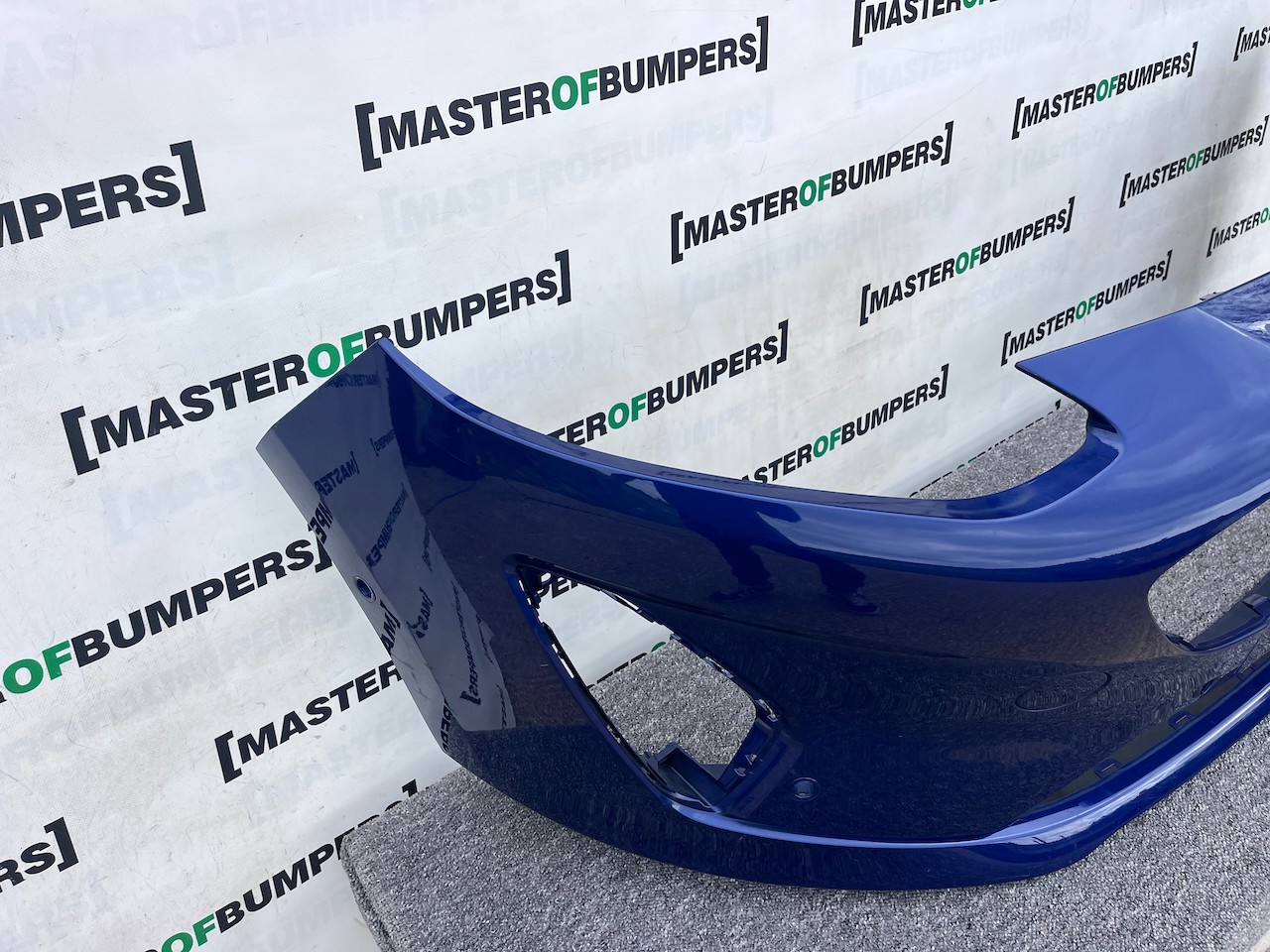 Ford Fiesta Se Mk10 Hatchback 2017-2022 Front Bumper Blue 6 Pdc Genuine [f750]