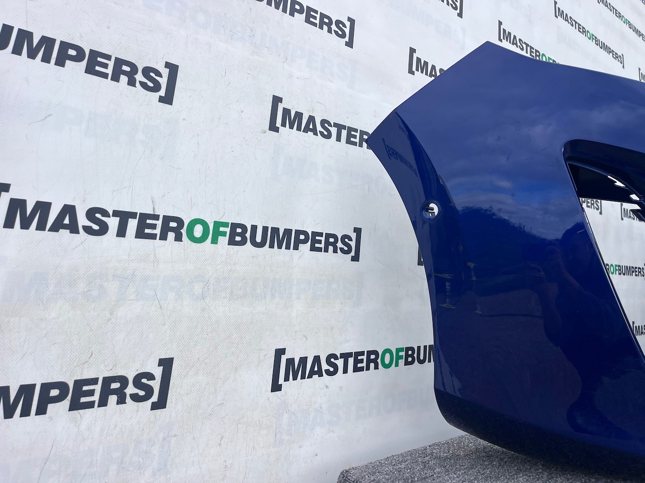 Ford Fiesta Se Mk10 Hatchback 2017-2022 Front Bumper Blue 6 Pdc Genuine [f750]