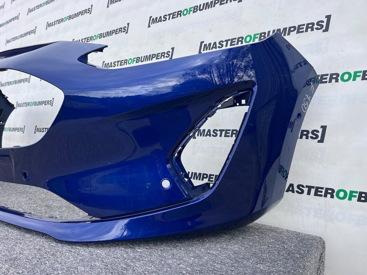 Ford Fiesta Se Mk10 Hatchback 2017-2022 Front Bumper Blue 6 Pdc Genuine [f750]