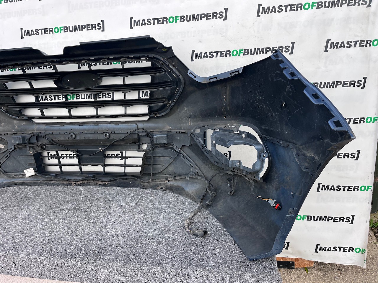 Ford Transit Custom Trend 2018-2023 Front Bumper 4 Pdc Genuine [f753]