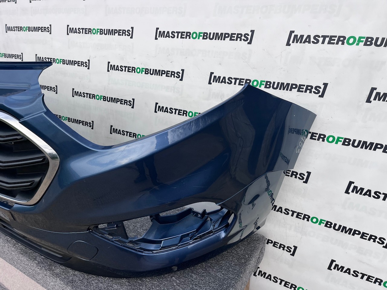 Ford Transit Custom Trend 2018-2023 Front Bumper 4 Pdc Genuine [f753]