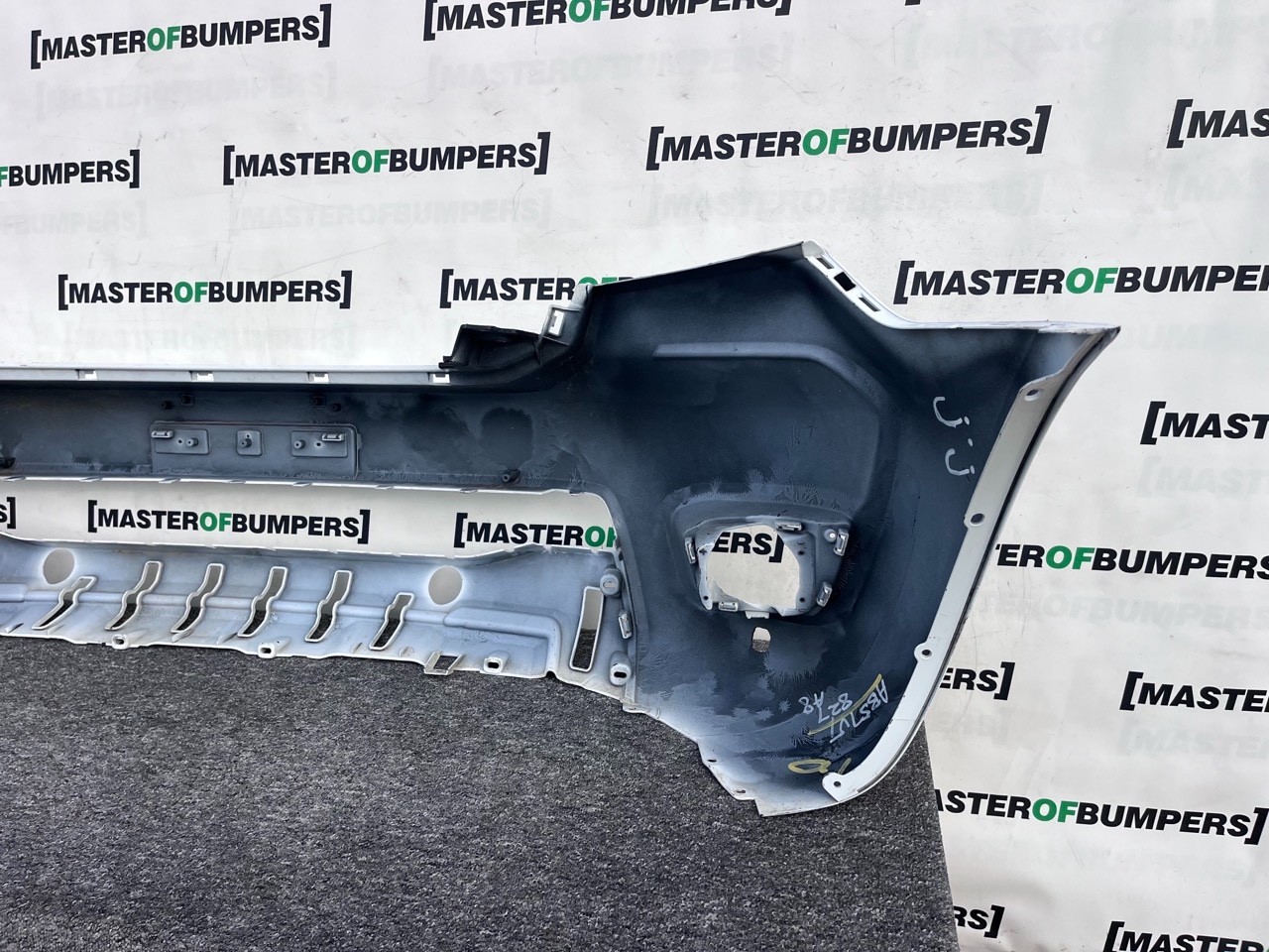 Ford Ranger Limited Pick Up 2019-2022 Front Bumper 4 Pdc Genuine [f760]