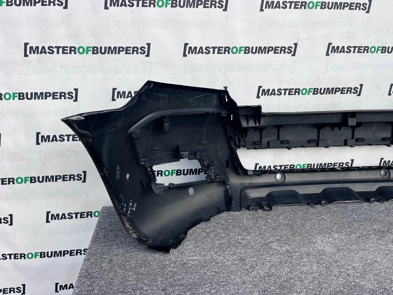 Ford Ranger Wildtrak Pick Up 2016-2019 Front Bumper 4 Pdc Genuine [f764]