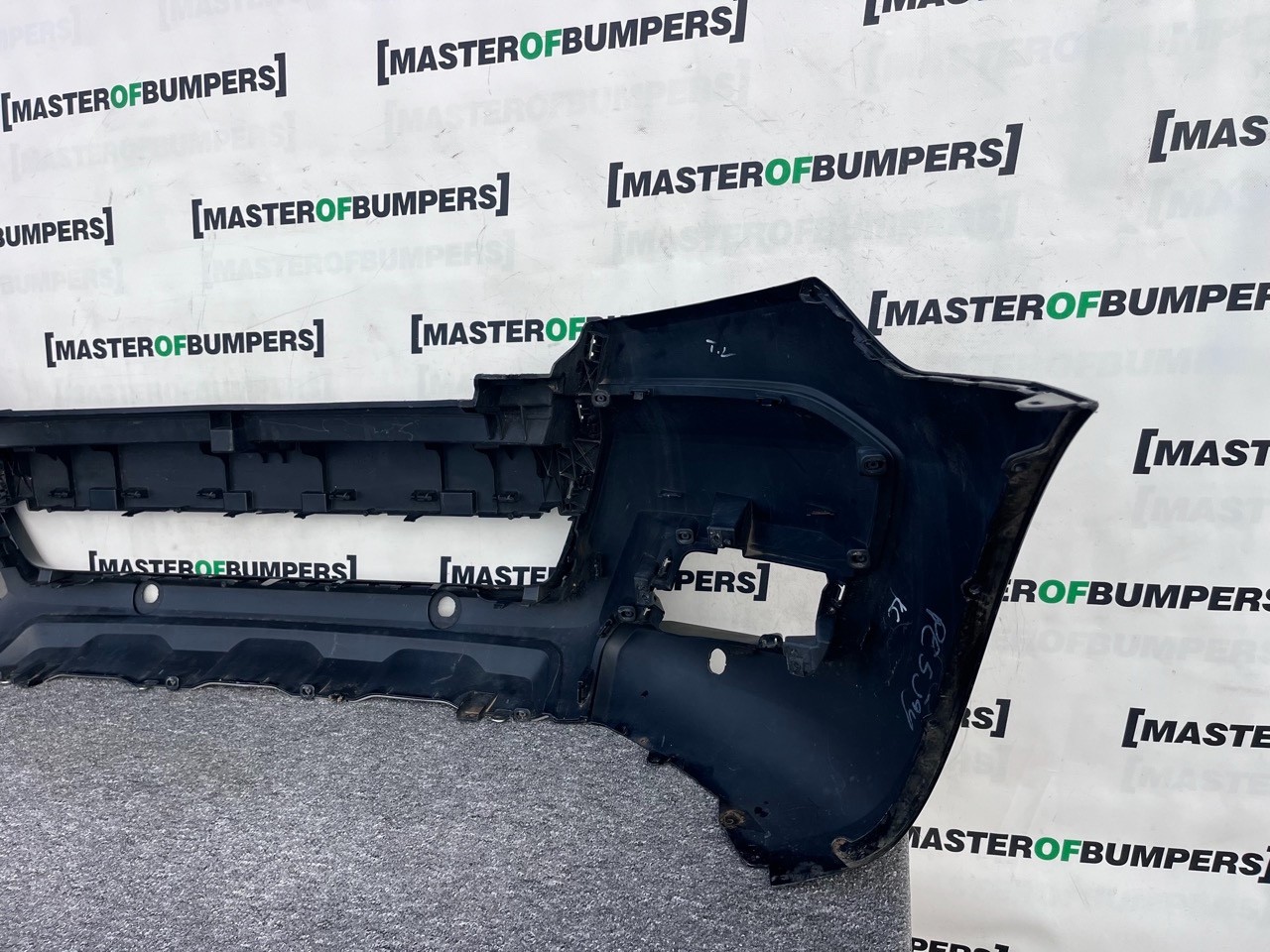 Ford Ranger Wildtrak Pick Up 2016-2019 Front Bumper 4 Pdc Genuine [f764]