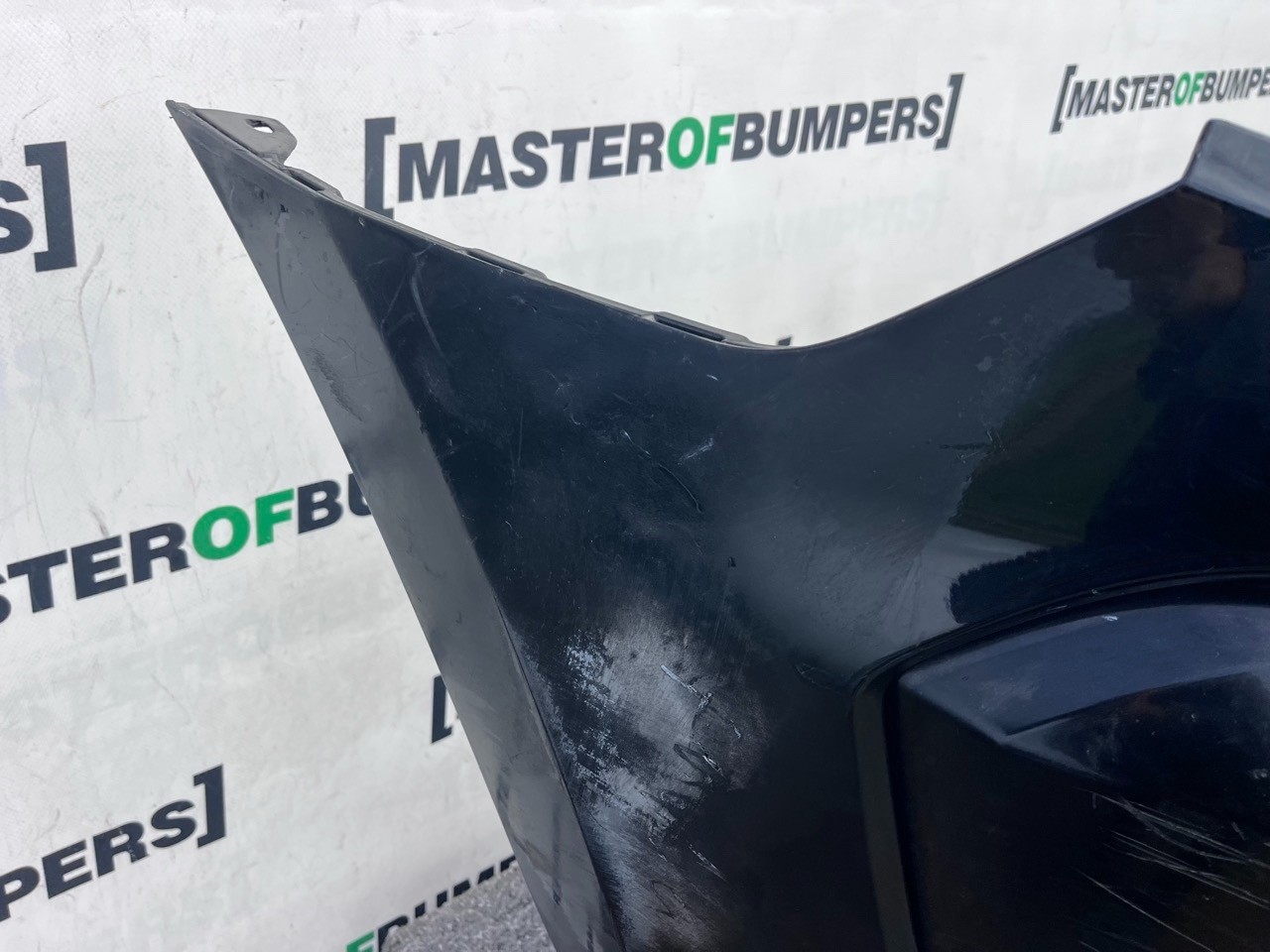 Ford Ranger Wildtrak Pick Up 2016-2019 Front Bumper 4 Pdc Genuine [f764]