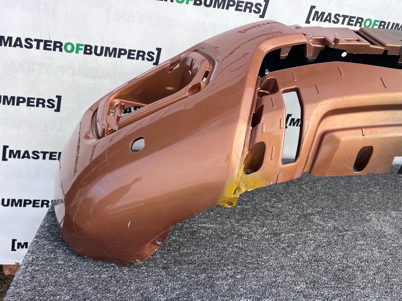 Ford Ranger Wildtrak Pick Up 2019-2022 Front Bumper 4 Pdc Genuine [f765]
