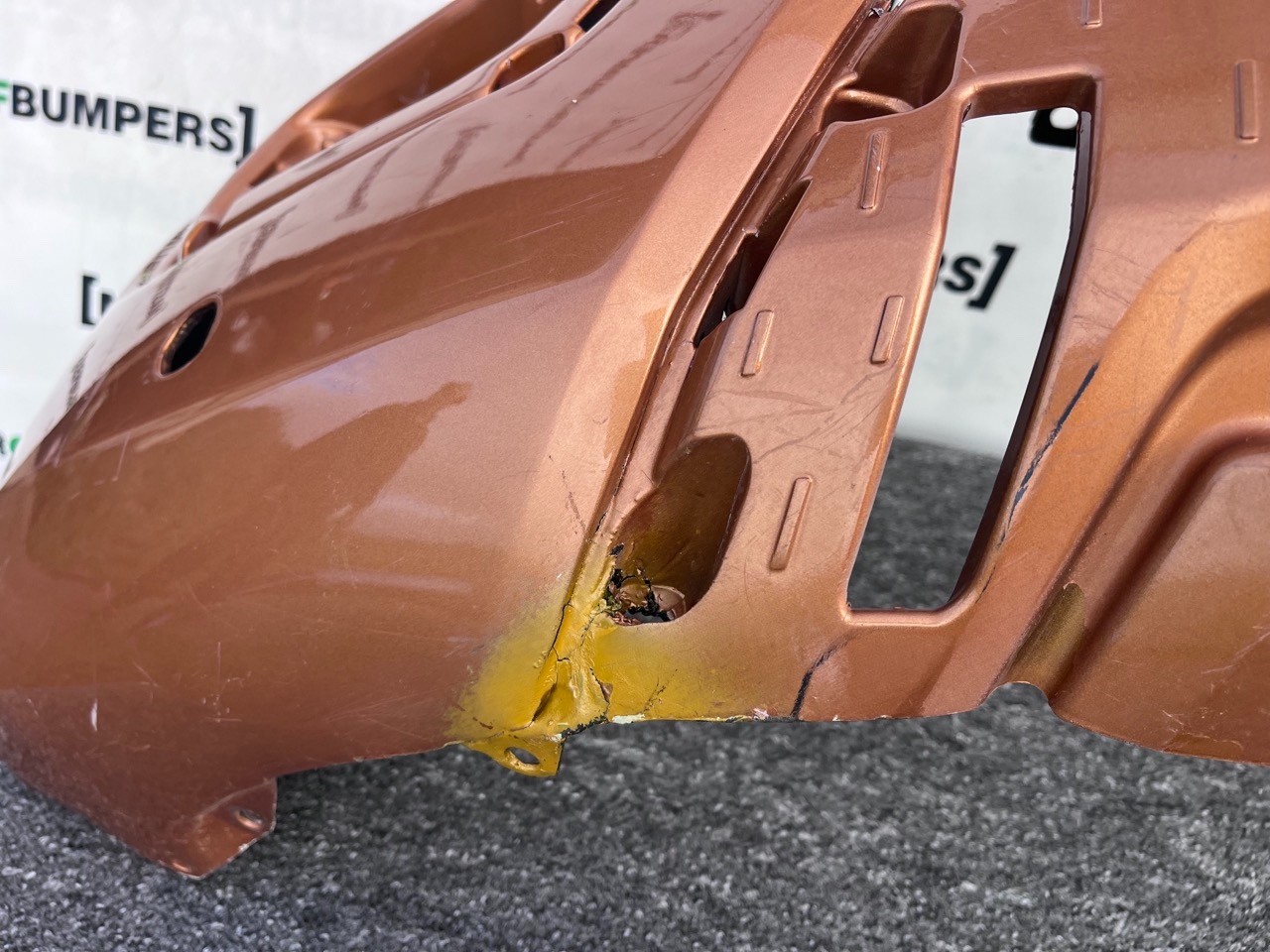 Ford Ranger Wildtrak Pick Up 2019-2022 Front Bumper 4 Pdc Genuine [f765]