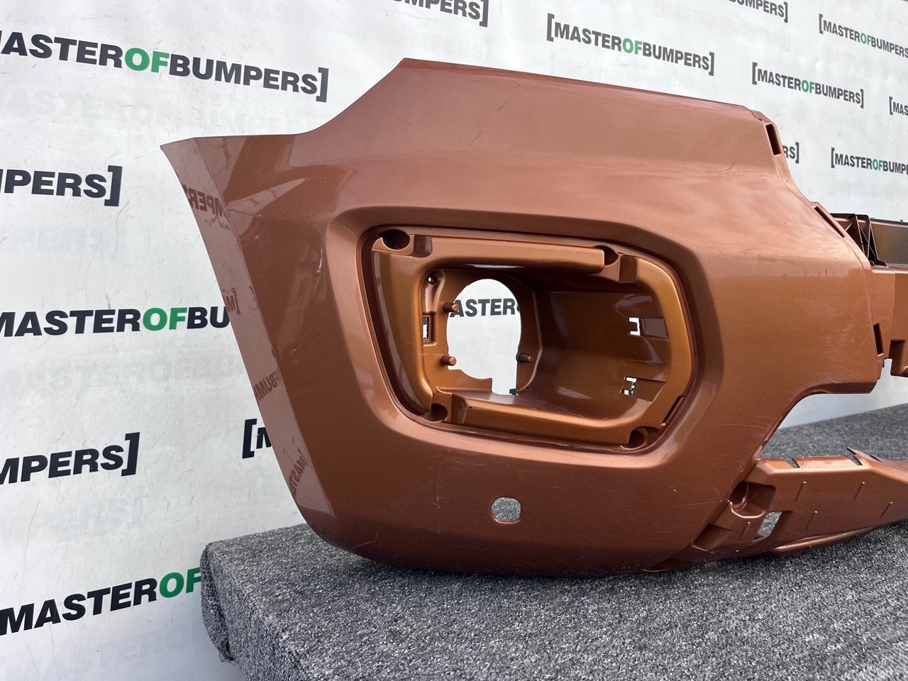 Ford Ranger Wildtrak Pick Up 2019-2022 Front Bumper 4 Pdc Genuine [f765]