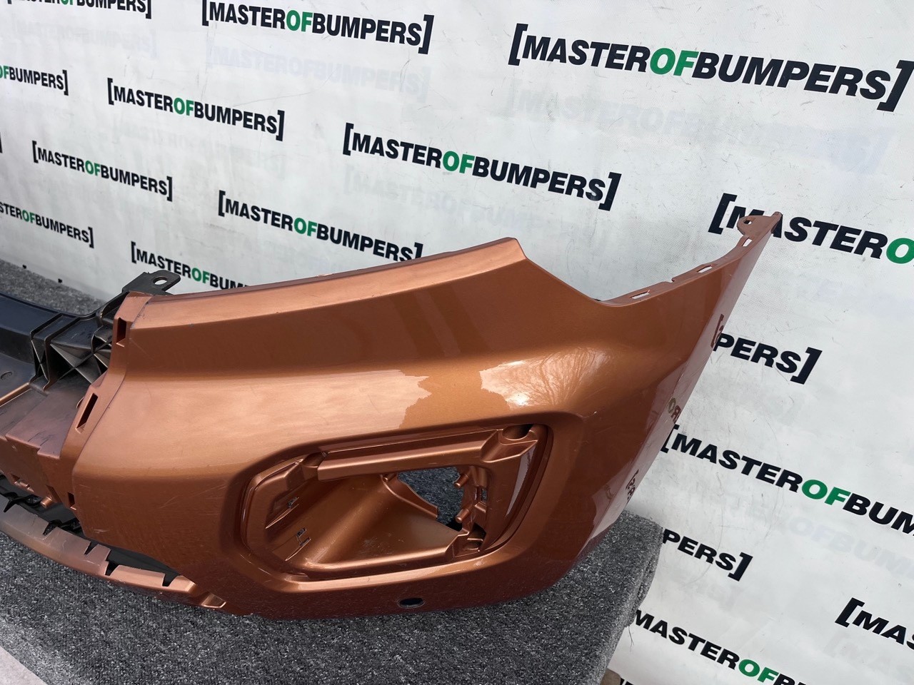 Ford Ranger Wildtrak Pick Up 2019-2022 Front Bumper 4 Pdc Genuine [f765]