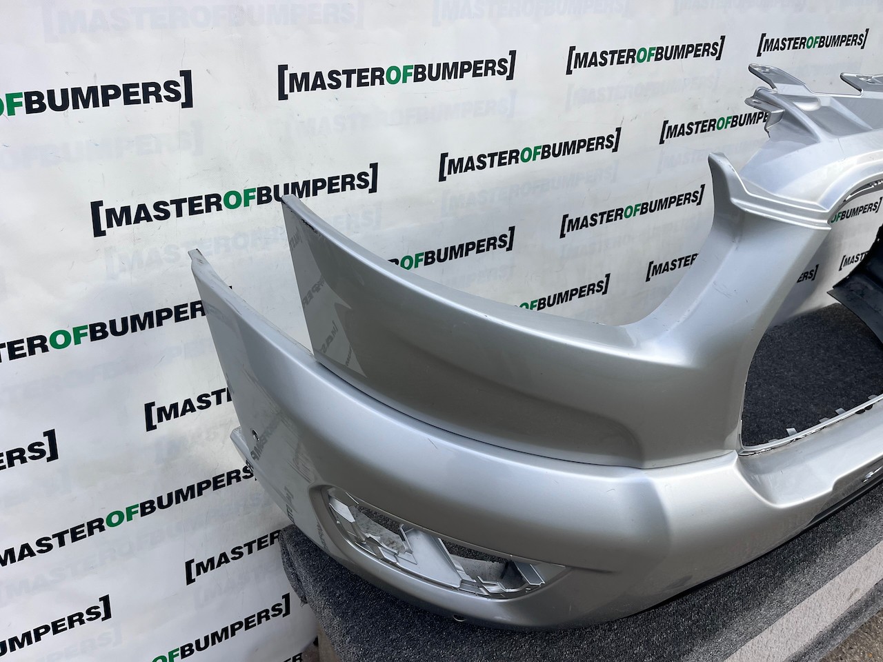 Ford Transit Limited Panel Van 2018-2024 Front Bumper 6 Pdc Genuine [f785]