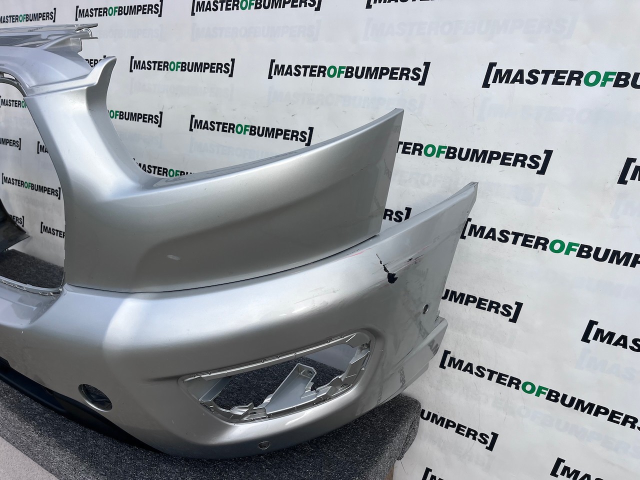 Ford Transit Limited Panel Van 2018-2024 Front Bumper 6 Pdc Genuine [f785]