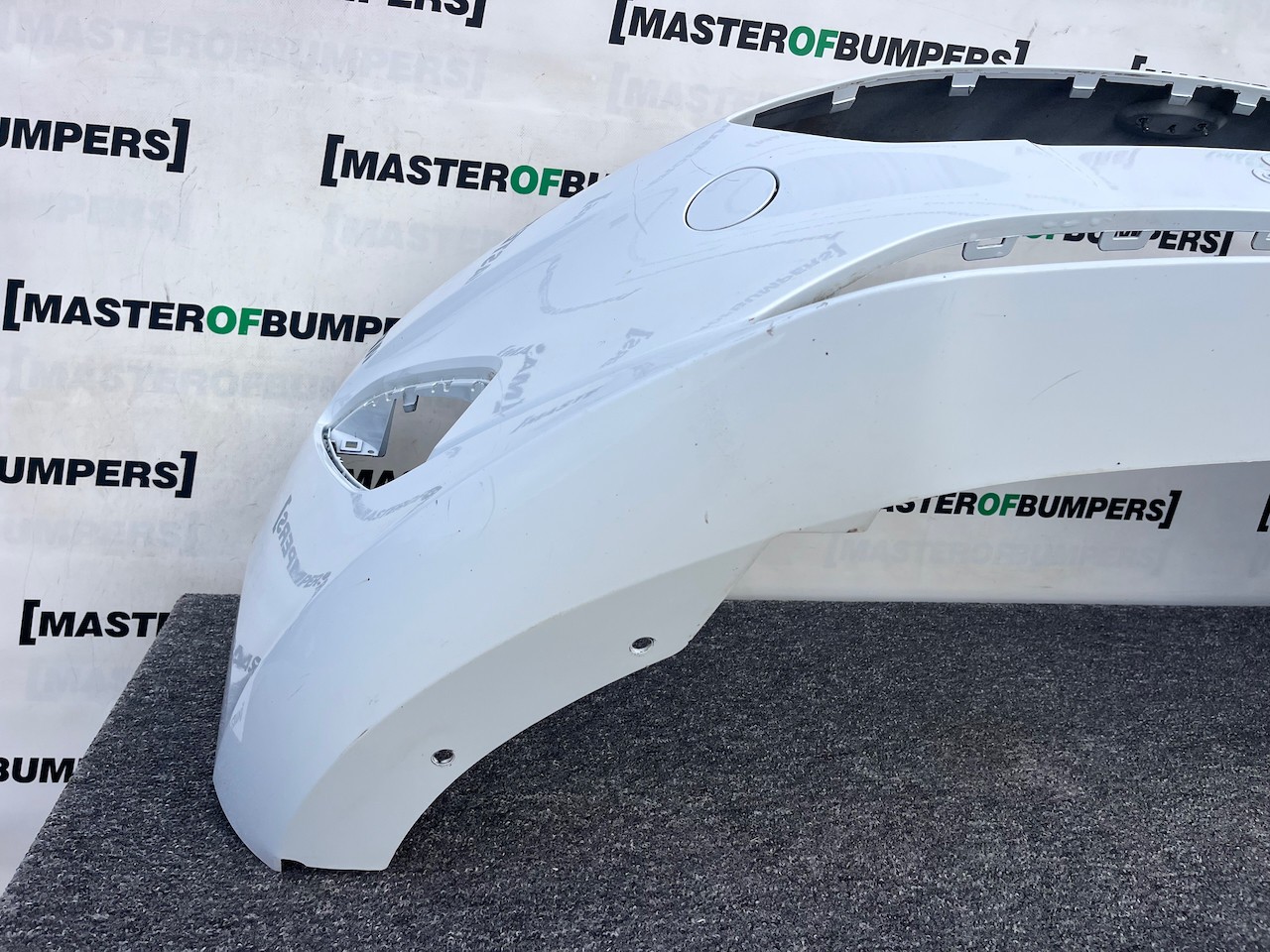 Ford Fiesta Se Mk10 Hatchback 2017-2021 Front Bumper No Pdc Genuine [f789]