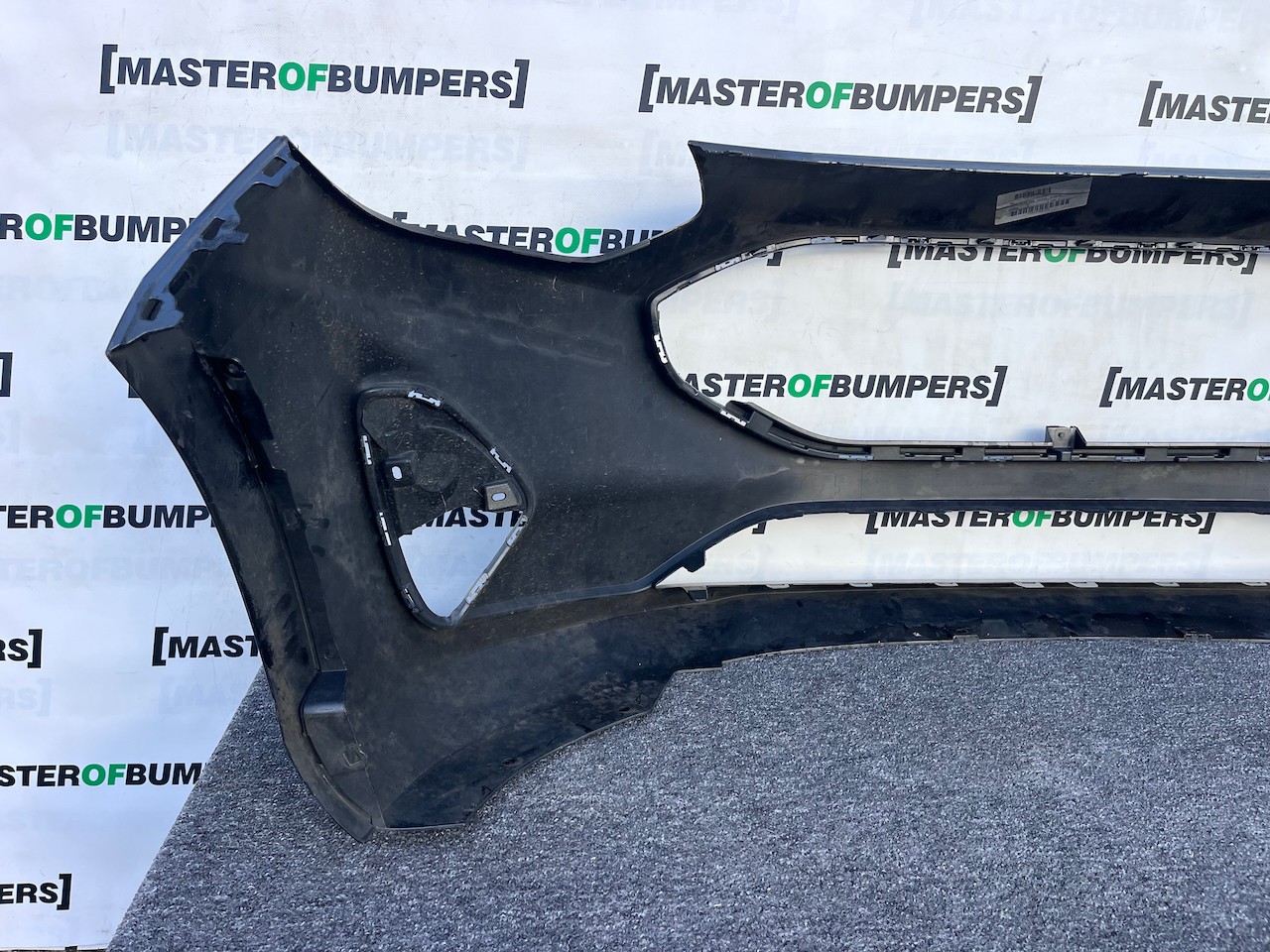 Ford Fiesta Se Mk10 Lift Hatchback 2022-2024 Front Bumper No Pdc Genuine [f790]