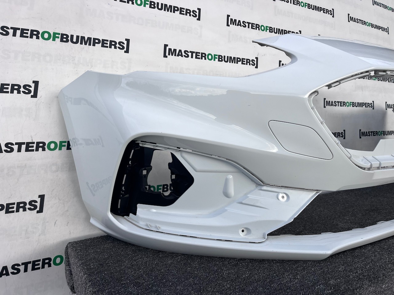 Ford Focus St Line Hatchback Estate 2018-2022 Front Bumper Genuine [f810]