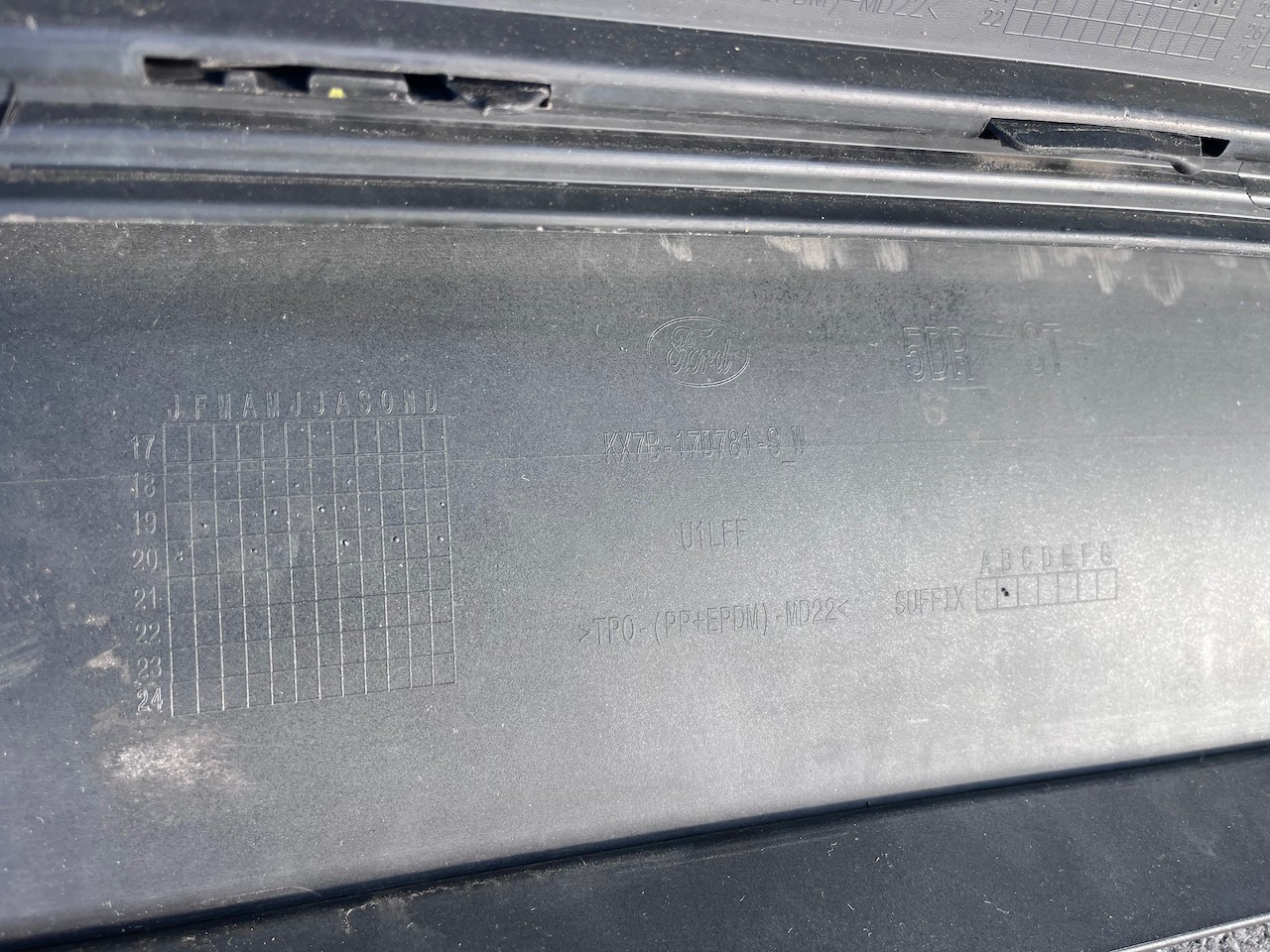 Ford Focus St-250 Ecoboost Hatchback 2022 - On Rear Bumper 4 Pdc Genuine [f813]