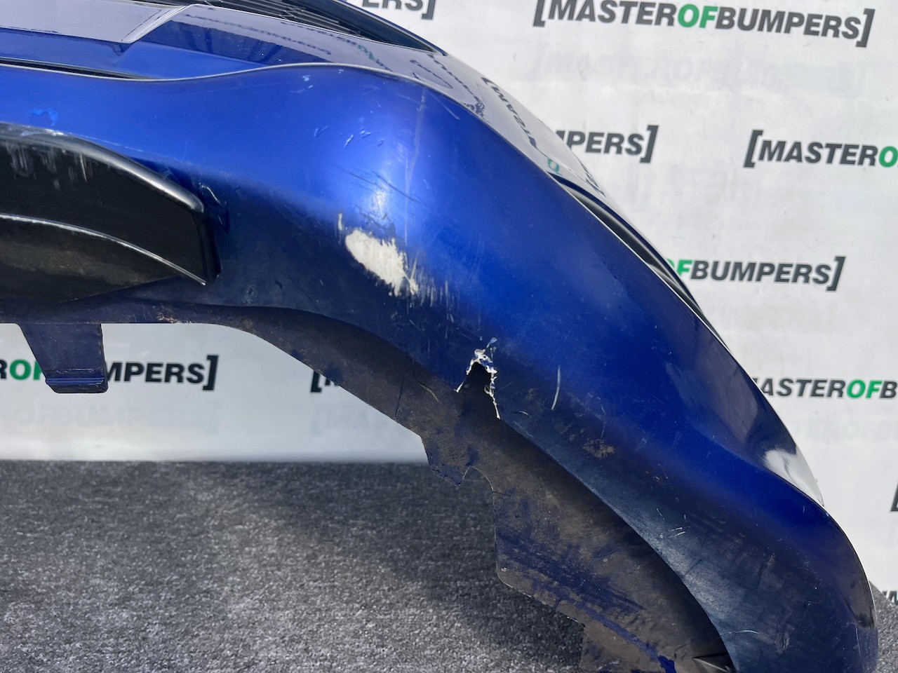 Ford Fiesta Zetec S Sport Hatchback 2013-2016 Front Bumper Genuine [f815]