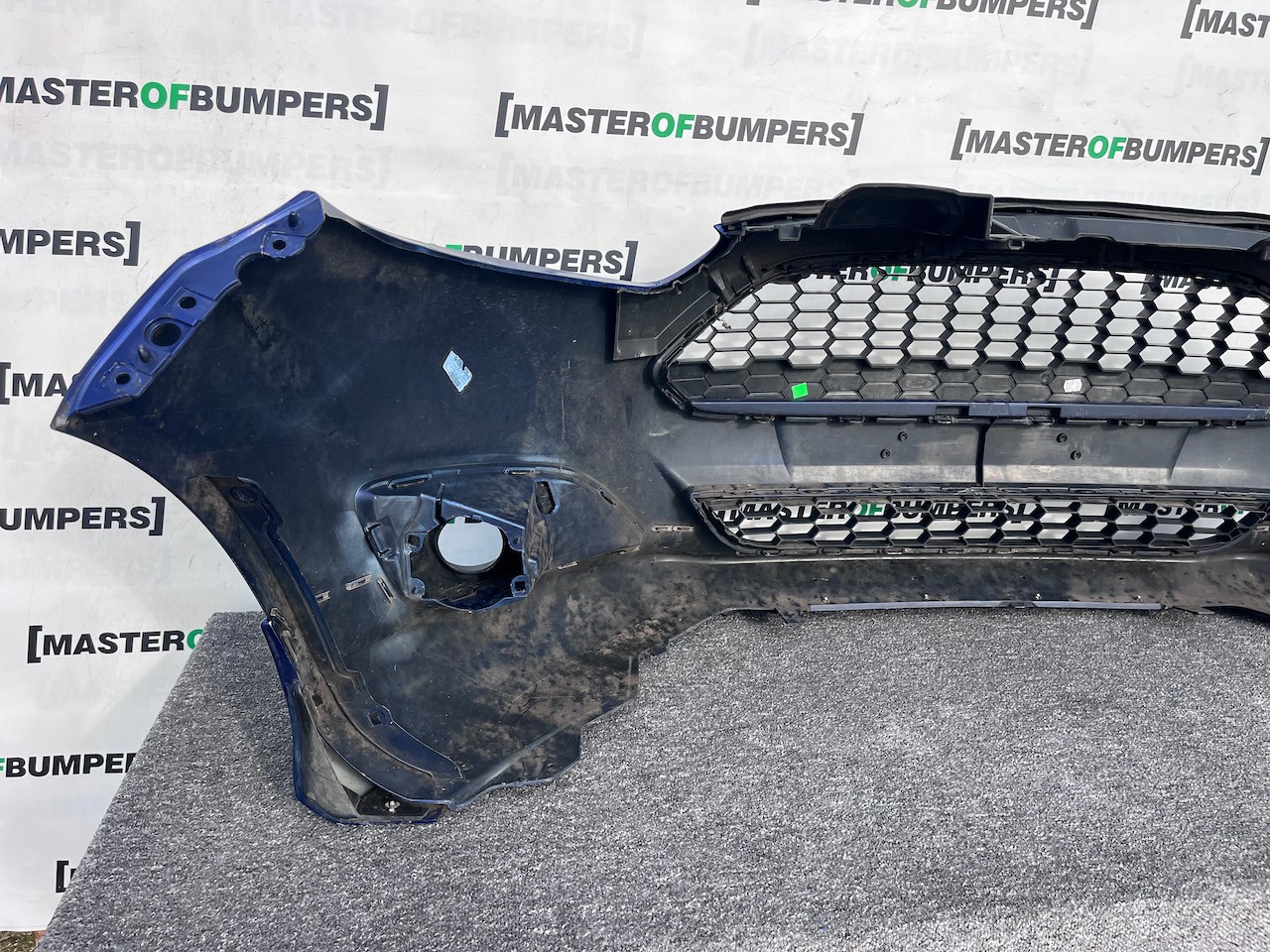 Ford Fiesta Zetec S Sport Hatchback 2013-2016 Front Bumper Genuine [f815]