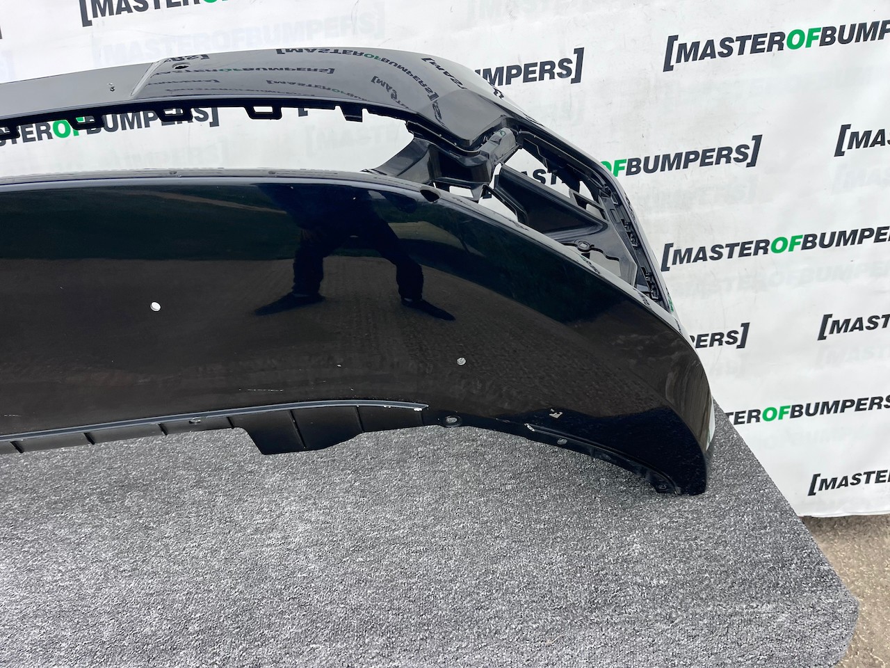 Ford Tourneo Conect Active Titanium 2023-2026 Front Bumper 4 Pdc Genuine [f820]