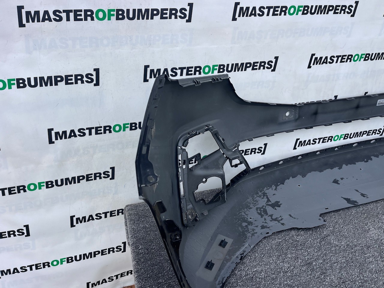 Ford Tourneo Conect Active Titanium 2023-2026 Front Bumper 4 Pdc Genuine [f820]