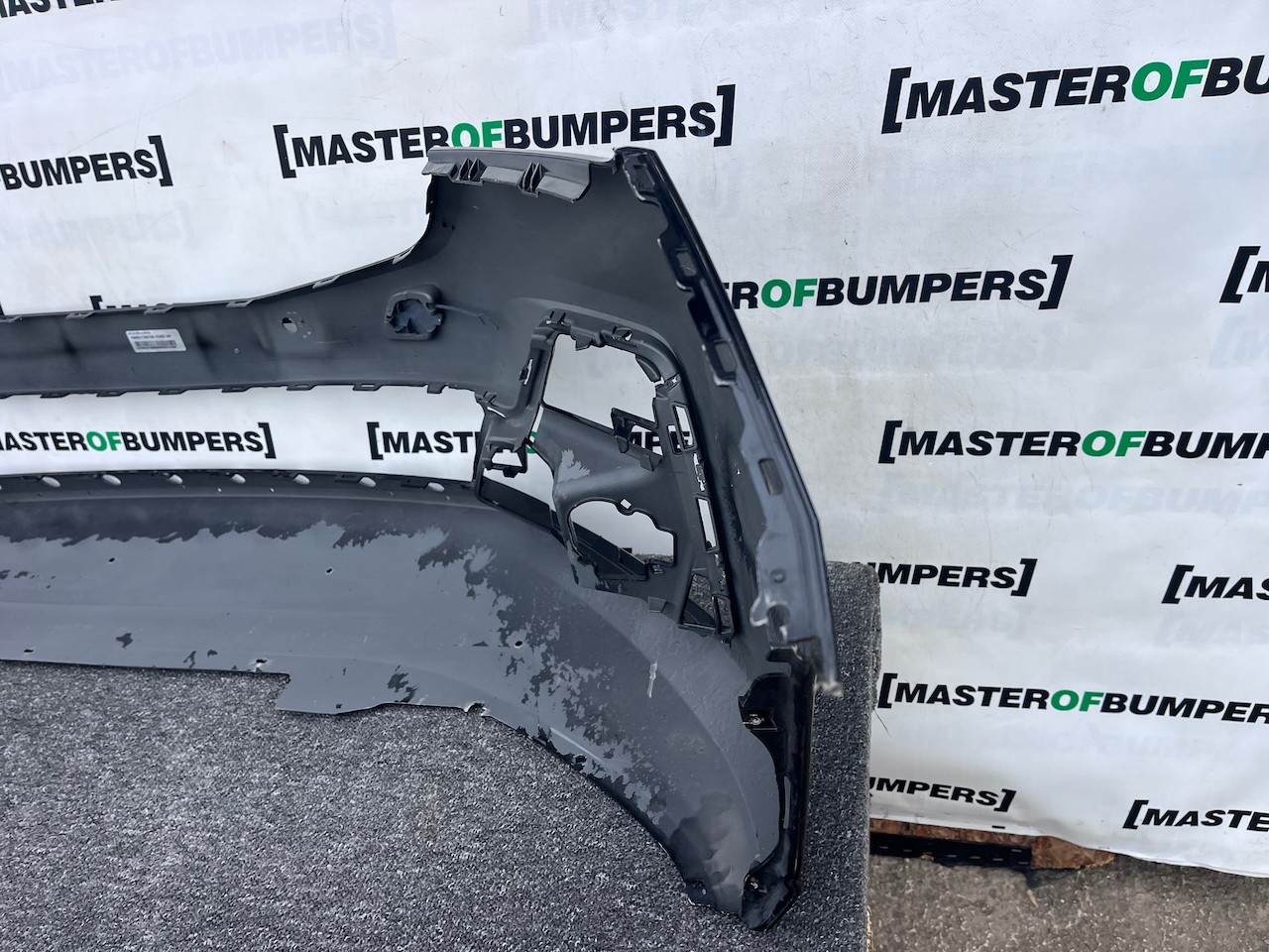Ford Tourneo Conect Active Titanium 2023-2026 Front Bumper 4 Pdc Genuine [f820]