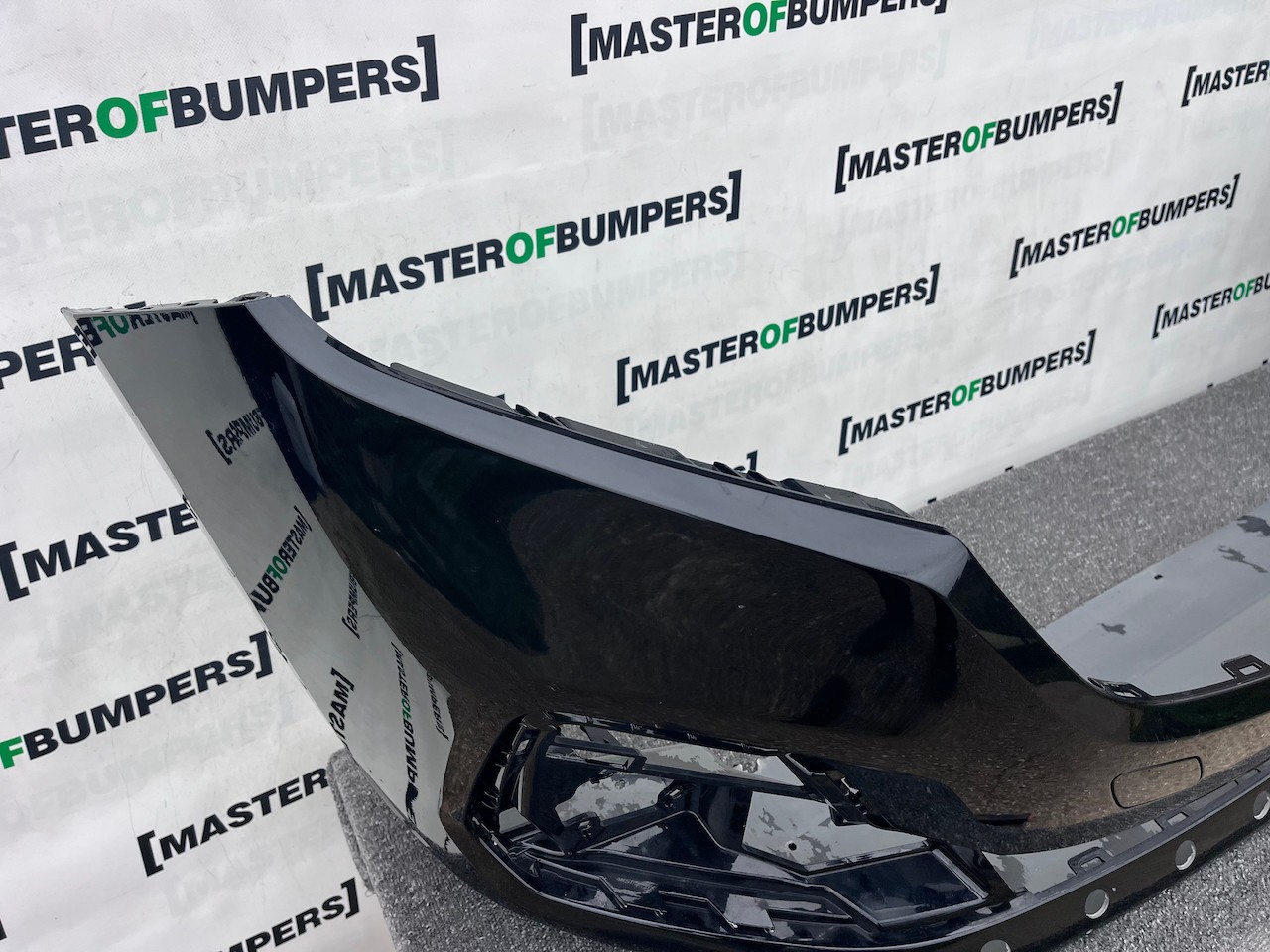 Ford Tourneo Conect Active Titanium 2023-2026 Front Bumper 4 Pdc Genuine [f820]