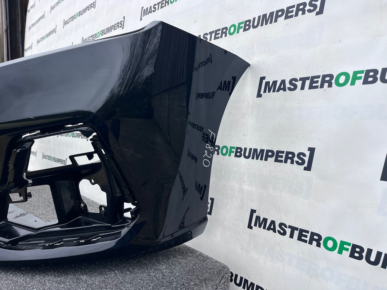 Ford Tourneo Conect Active Titanium 2023-2026 Front Bumper 4 Pdc Genuine [f820]