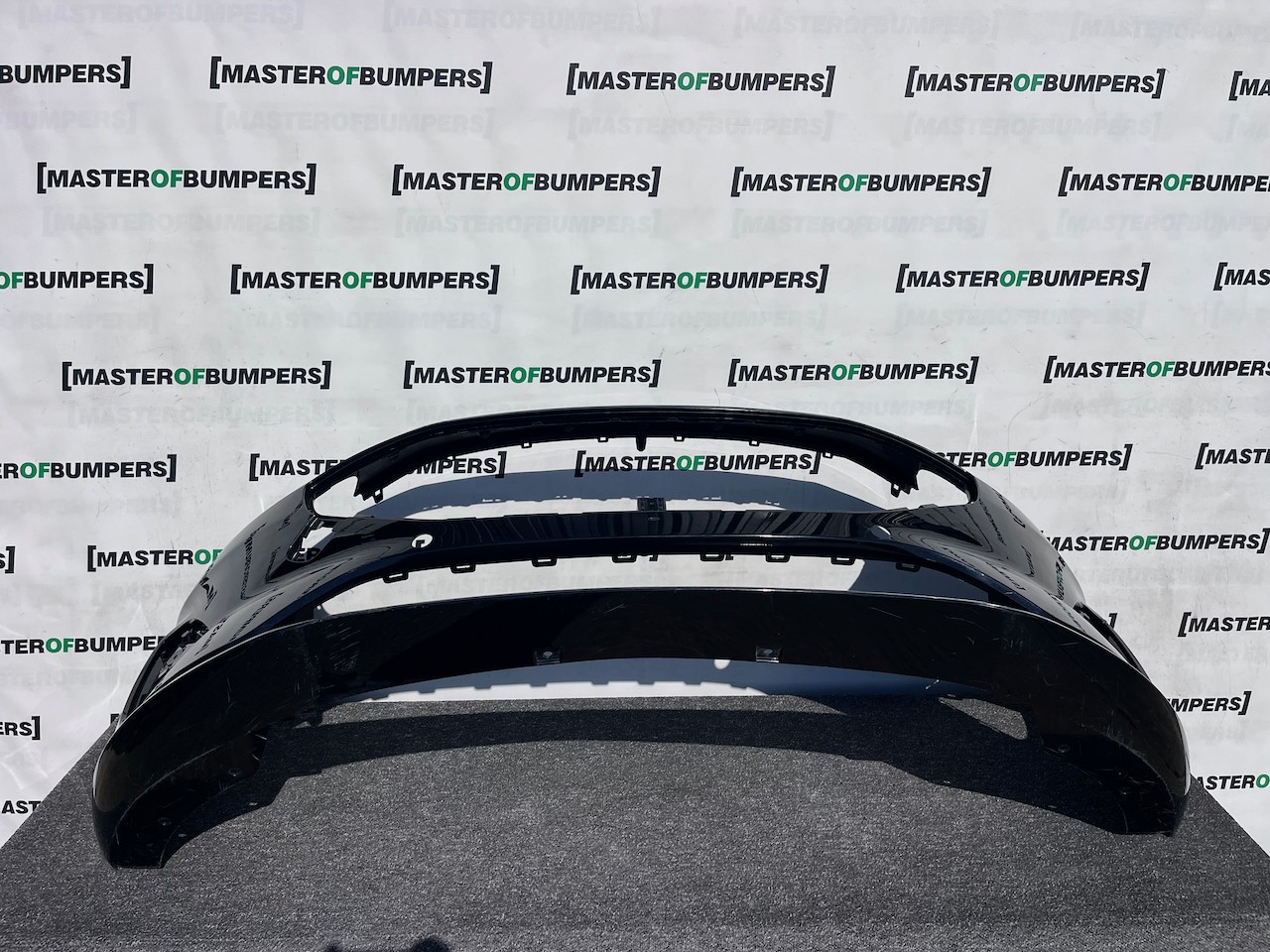 Ford Fiesta Se Mk10 Lift Hatchback 2022-2024 Front Bumper 6 Pdc Genuine [f836]