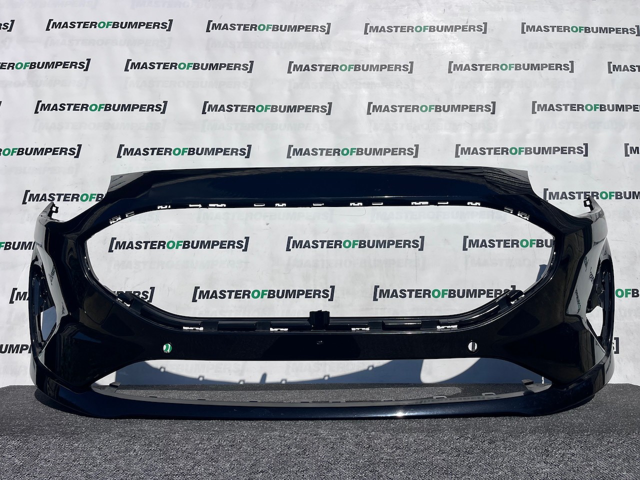 Ford Fiesta Se Mk10 Lift Hatchback 2022-2024 Front Bumper 6 Pdc Genuine [f837]