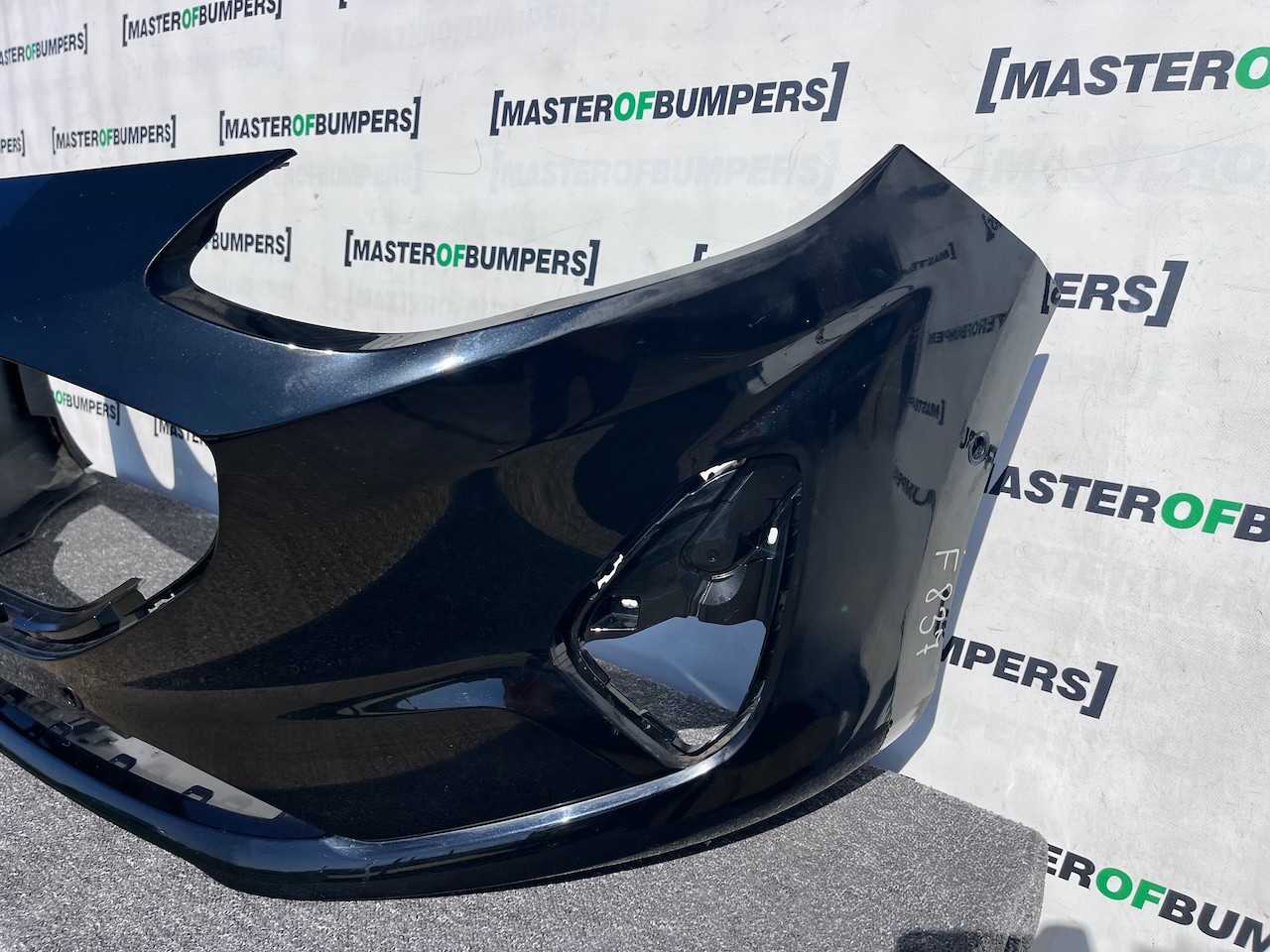 Ford Fiesta Se Mk10 Lift Hatchback 2022-2024 Front Bumper 6 Pdc Genuine [f837]