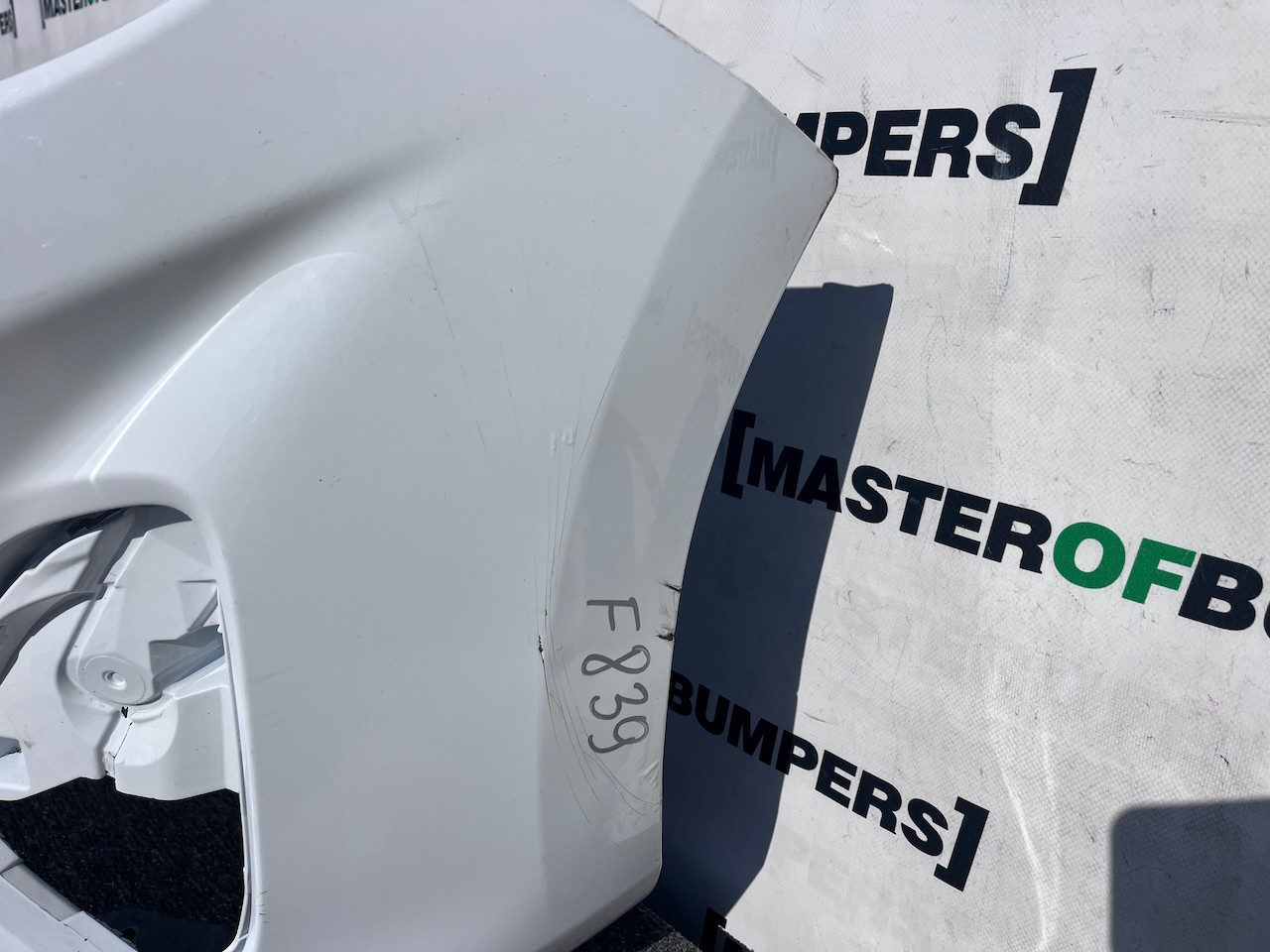 Ford Fiesta Se Mk10 Lift Hatchback 2022-2024 Front Bumper No Pdc Genuine [f839]