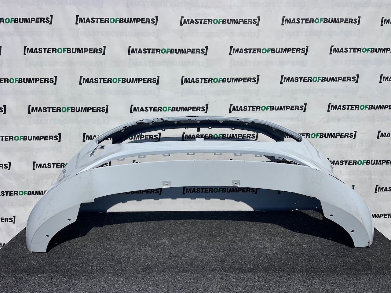Ford Fiesta Se Mk10 Lift Hatchback 2022-2024 Front Bumper No Pdc Genuine [f839]