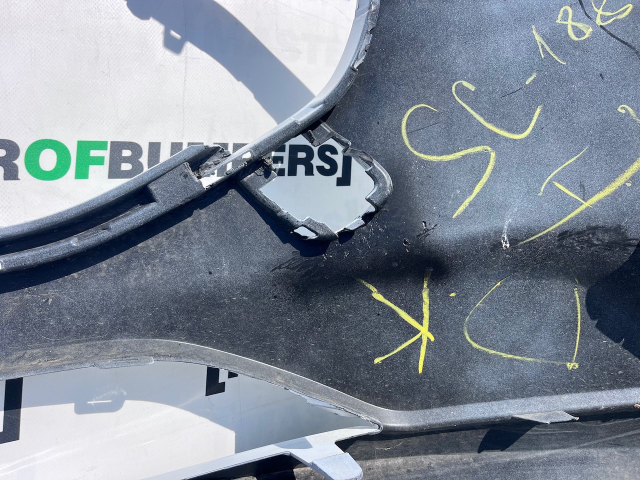 Ford Fiesta Se Mk10 Lift Hatchback 2022-2024 Front Bumper No Pdc Genuine [f839]