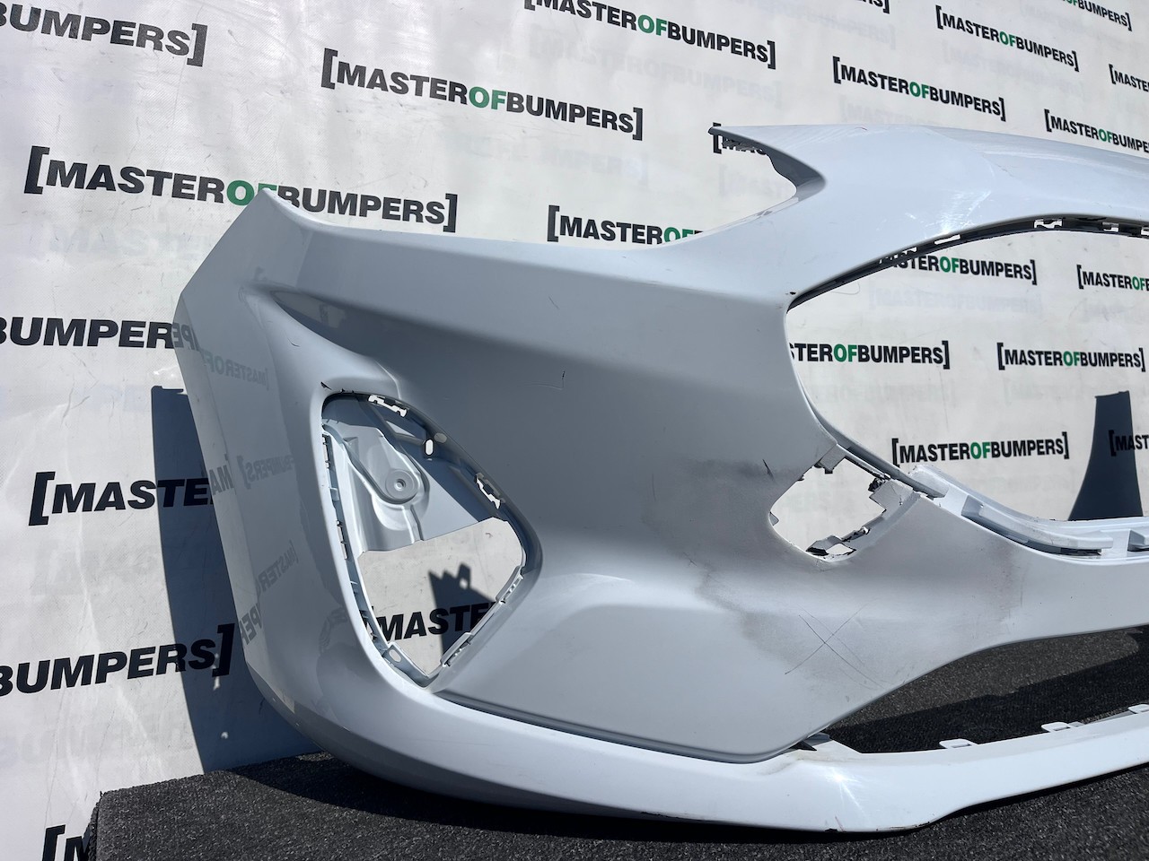 Ford Fiesta Se Mk10 Lift Hatchback 2022-2024 Front Bumper No Pdc Genuine [f839]