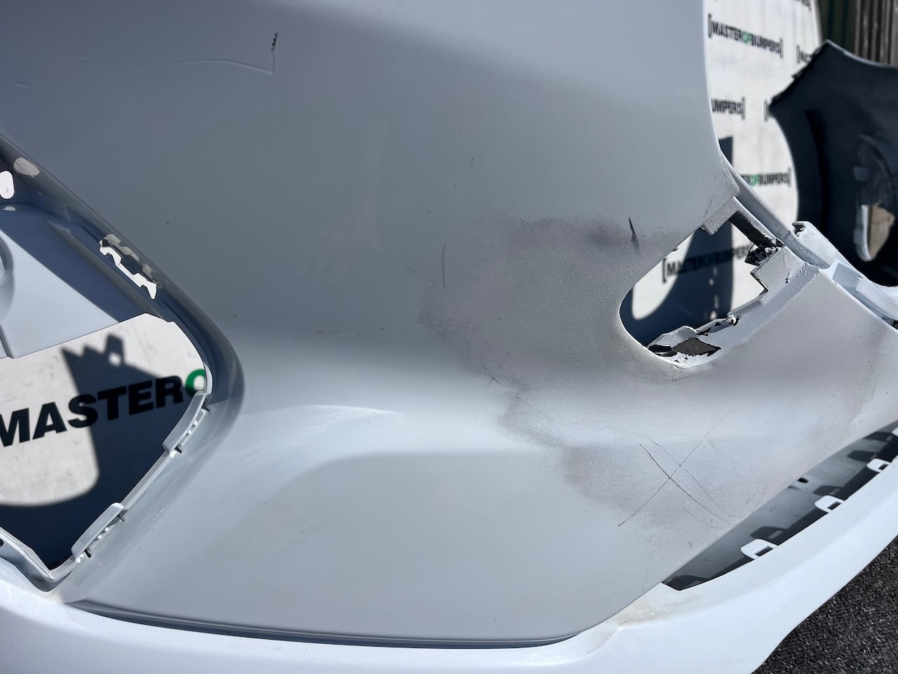 Ford Fiesta Se Mk10 Lift Hatchback 2022-2024 Front Bumper No Pdc Genuine [f839]