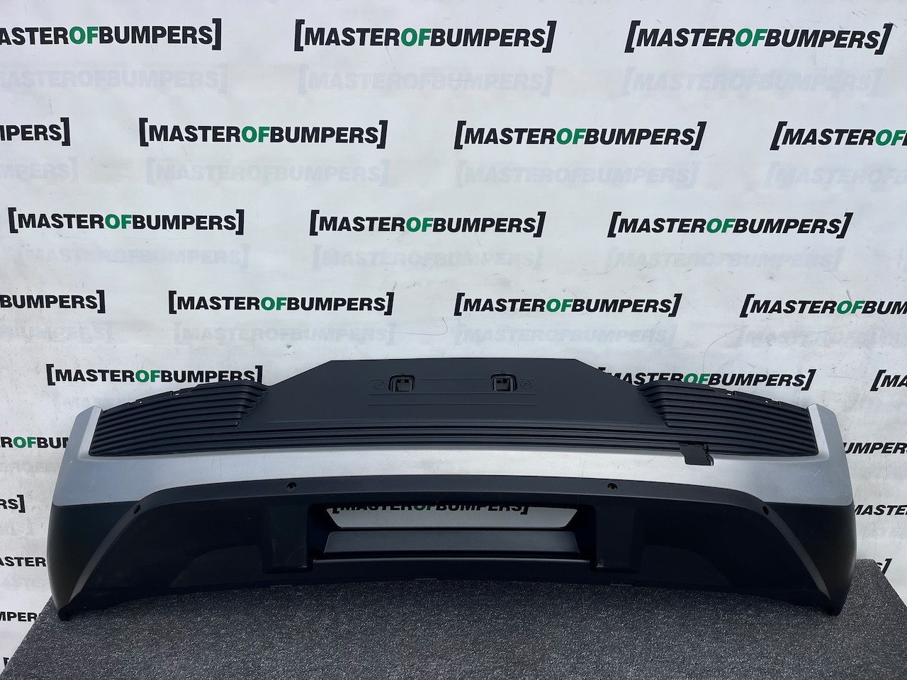 Ford Explorer Premium Style Ev Suv 2023-2026 Rear Bumper Pdc Genuine [fzr]